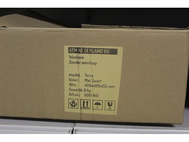 Waskom atm nederland zwart type terra afm. 400 x 400 x 155 mm met wastafelkraan type calipso 210 - afbeelding 3 van  4