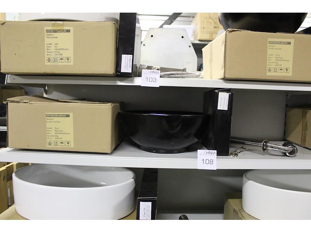 Waskom atm nederland zwart type terra afm. 400 x 400 x 155 mm met wastafelkraan type moza 71 - afbeelding 1 van  4