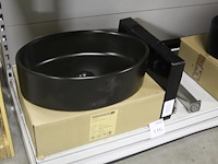 Waskom atm nederland zwart type varo afm. 505 x 305 x 140 mm met wastafelkraan type clou 255 - afbeelding 2 van  3