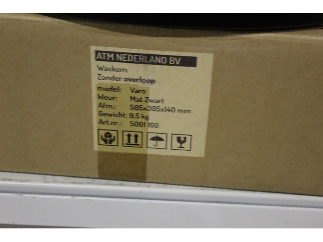 Waskom atm nederland zwart type varo afm. 505 x 305 x 140 mm met wastafelkraan type clou 255 - afbeelding 3 van  4