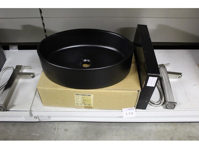 Waskom atm nederland zwart type varo afm. 505 x 305 x 140 mm met wastafelkraan type clou 255 - afbeelding 1 van  4