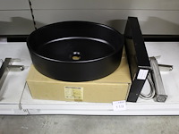 Waskom atm nederland zwart type varo afm. 505 x 305 x 140 mm met wastafelkraan type clou 255 - afbeelding 1 van  4