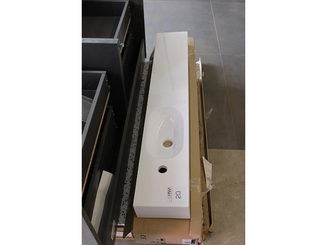 Waskom met kraangat en afmeting 120 x 20 x 10 cm. - afbeelding 2 van  2