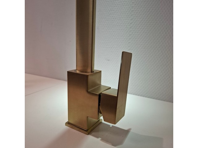 Waskom/keukenkraan goud geborsteld - afbeelding 3 van  5