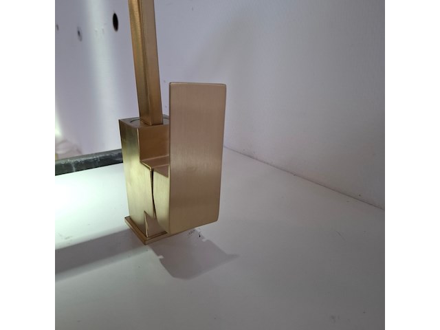 Waskom/keukenkraan goud geborsteld - afbeelding 4 van  5