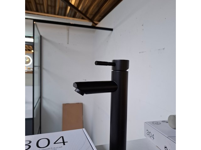 Waskomkraan 304, mat zwart - afbeelding 2 van  3