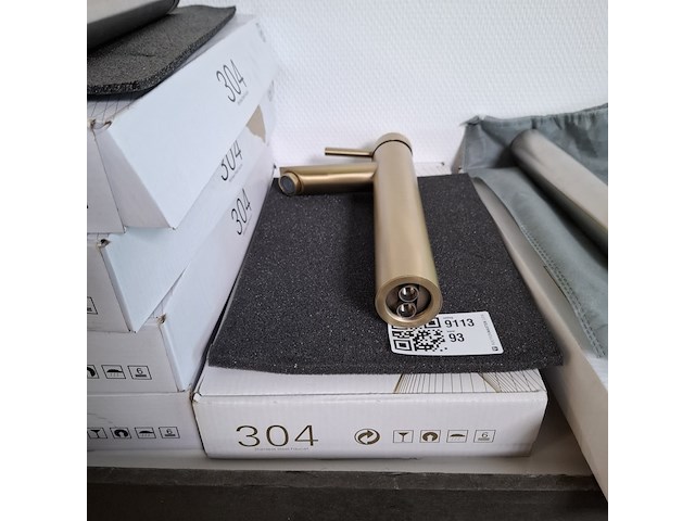 Waskomkraan, hoog model, goud geborsteld - afbeelding 4 van  4