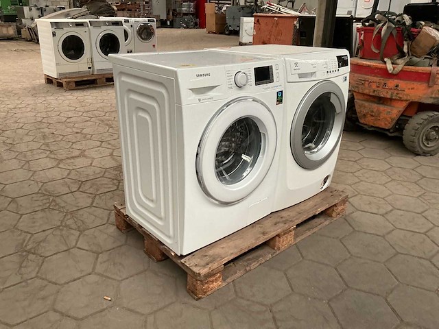 Wasmachine 1xsamsung 1xelectrolux (2x) - afbeelding 2 van  6