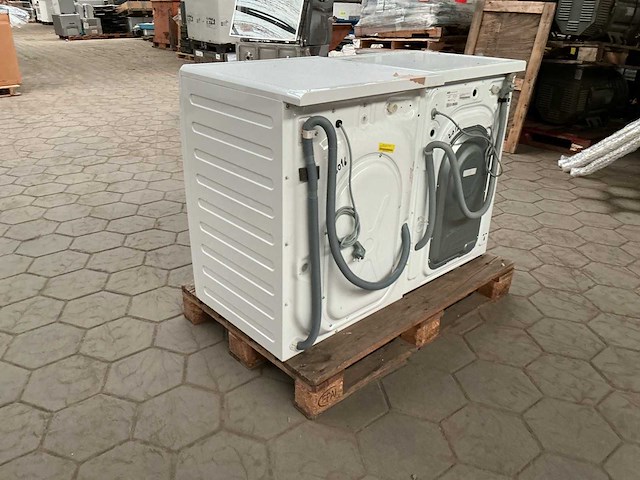 Wasmachine 1xsamsung 1xelectrolux (2x) - afbeelding 4 van  6