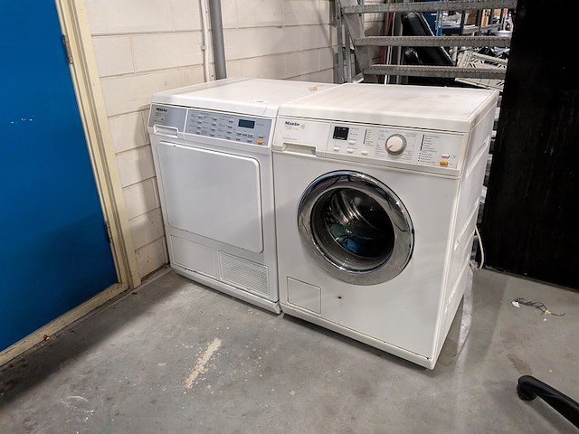 Wasmachine en warmtepompdroger, miele, w2521 en t8957wp, wit/grijs - afbeelding 1 van  9