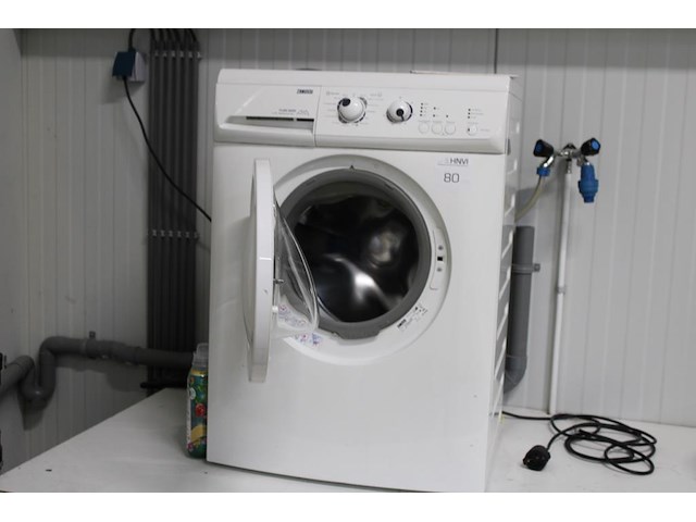 Wasmachine zanussi model zwf5140p. - afbeelding 1 van  3