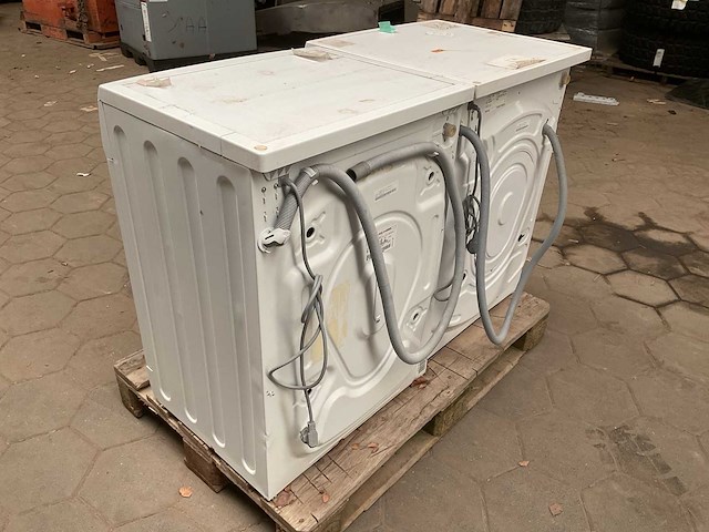 Wasmachines 1x siemens en 1x frigidaire (2x) - afbeelding 2 van  2
