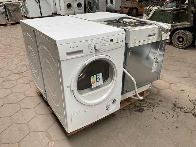 Wasmachines 2x bosch, wasdroger 1x siemens, vaatwasser 1x siemens (4x) - afbeelding 4 van  8