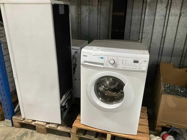 Wasmachines en koelkasten (4x) - afbeelding 1 van  4