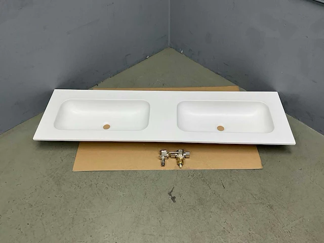 Wastafel 160 cm - afbeelding 2 van  7
