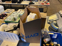 Wastafel met afvoerbuizen - afbeelding 4 van  6