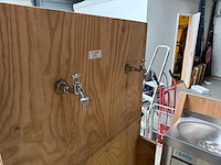 Wastafel opstelling (festival/evenement) - afbeelding 4 van  6