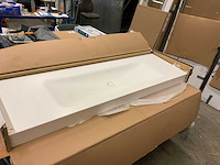 Wastafelblad solid surface 174x51 cm - afbeelding 1 van  4