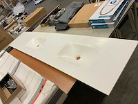 Wastafelblad solid surface 270x50 cm - afbeelding 1 van  4