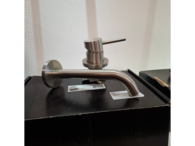 Wastafelkraan adw, ore, rvs geborsteld - afbeelding 1 van  5