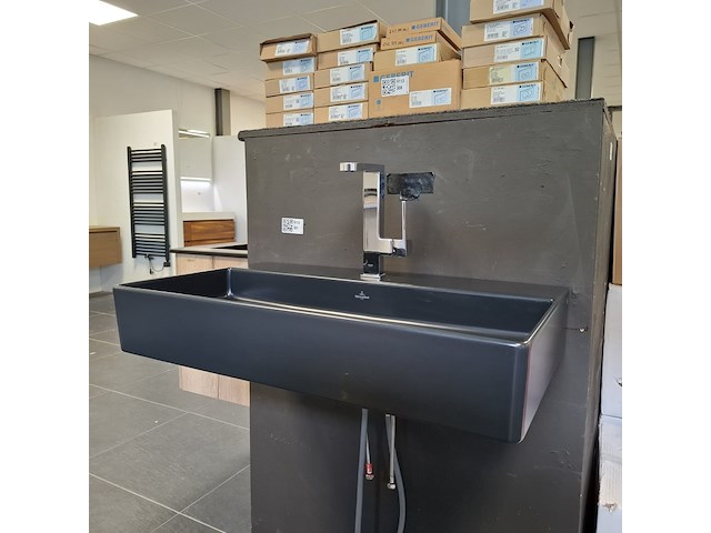 Wastafelkraan, villeroy & boch, plus, mat zwart - afbeelding 1 van  8
