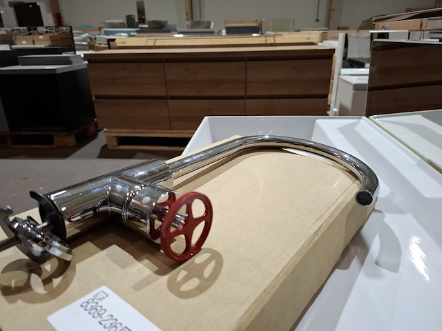 Wastafelkraan vt wonen, brandkraan, rood/chroom - afbeelding 2 van  4