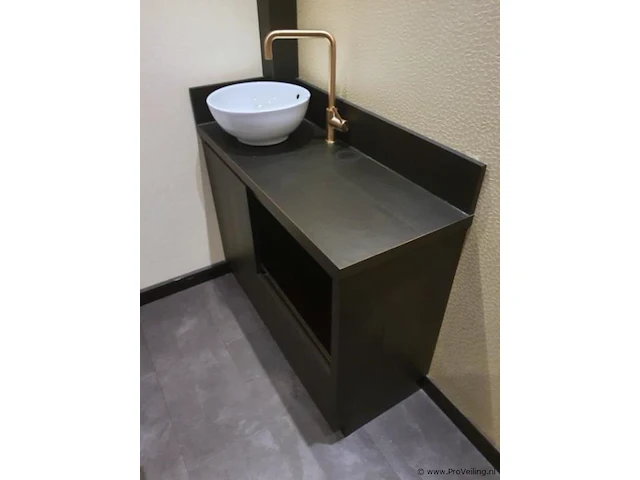 Wastafelmeubel incl. wasbak met kraan & wandplank - afbeelding 1 van  5