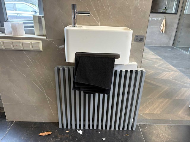 Wastafelmeubel - afbeelding 1 van  5