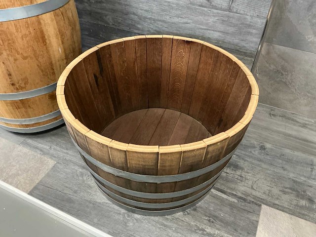 Wastobbe en wijnvatwastafel - afbeelding 1 van  4