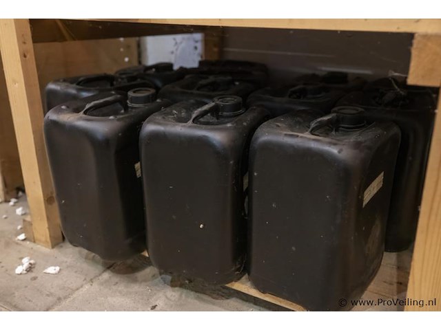 Wasverzachter in jerrycans - 12 stuks - afbeelding 3 van  3
