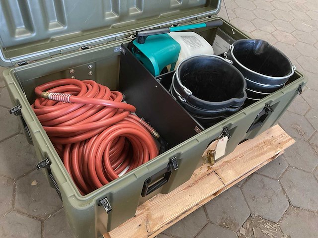 Water chest - afbeelding 1 van  5