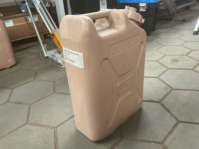 Water jerrycan (2x) - afbeelding 1 van  2