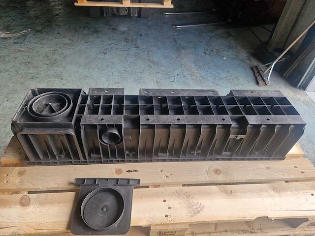 Waterafvoer goten (ca. 16st) - afbeelding 4 van  4