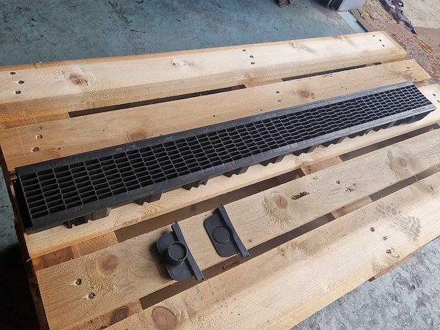 Waterafvoer goten (ca. 20st) - afbeelding 1 van  3