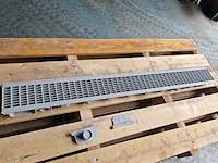 Waterafvoer goten (ca. 20st) - afbeelding 1 van  2