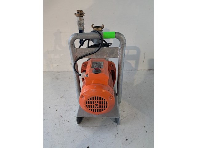 Waterbedpomp - 230v calpeda, ngxm 2, bouwjaar 2014 - afbeelding 3 van  5