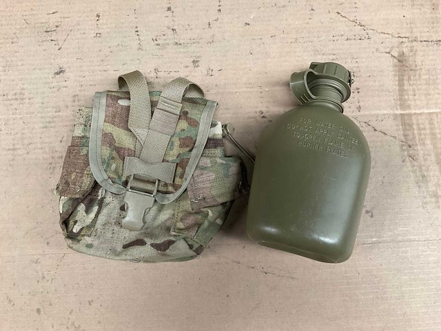 Waterbottle in pouch (4x) - afbeelding 2 van  3