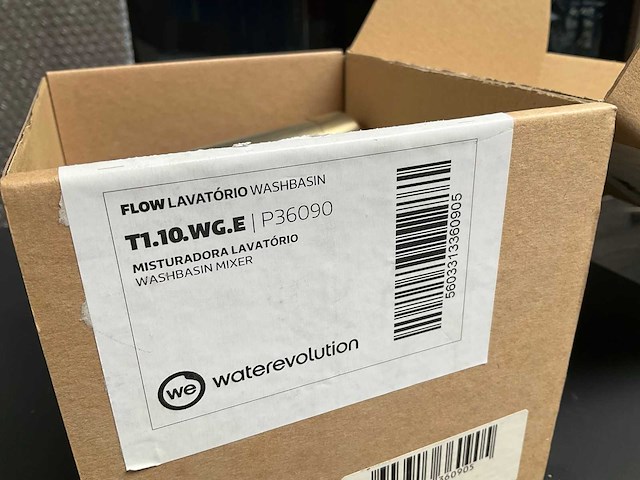 Waterevolution flow brushed light gold wastafelkranen pvd - afbeelding 4 van  5