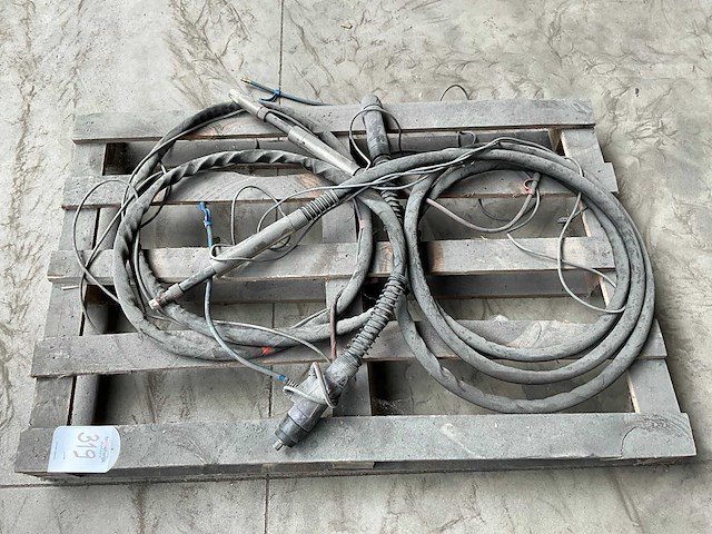 Watergekoeld lastorch met slang (2x) - afbeelding 1 van  6