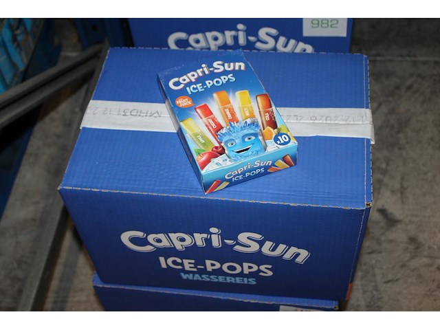 Waterijsjes capri sun ice-pops. doos met 24 x 10 ijsjes. tht 12-2026. - afbeelding 1 van  2