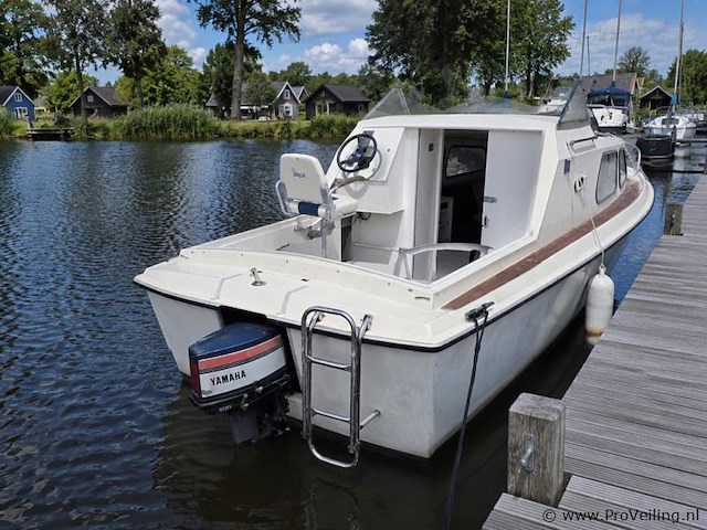 Waterland 700 | yamaha 30 pk | 2 slaapplaatsen - afbeelding 2 van  16