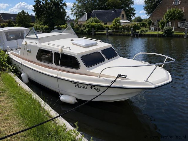 Waterland 700 | yamaha 30 pk | 2 slaapplaatsen - afbeelding 4 van  16