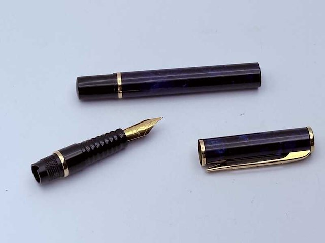 Waterman laureat ii vulpen blue marble - afbeelding 4 van  7