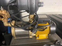 Waterpomp 230 volt met automatische afslag en reservoir ( ongebruikt) - afbeelding 2 van  2
