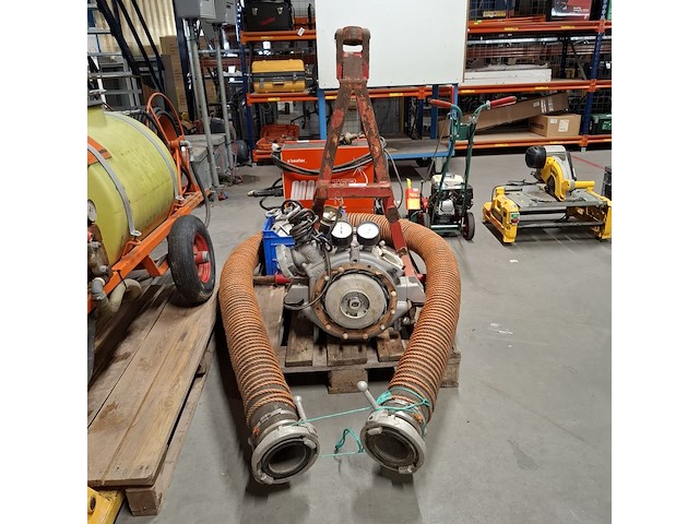 Waterpomp + diverse koppelstukken - afbeelding 10 van  17