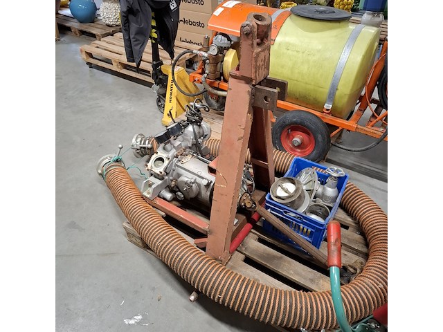 Waterpomp + diverse koppelstukken - afbeelding 15 van  17