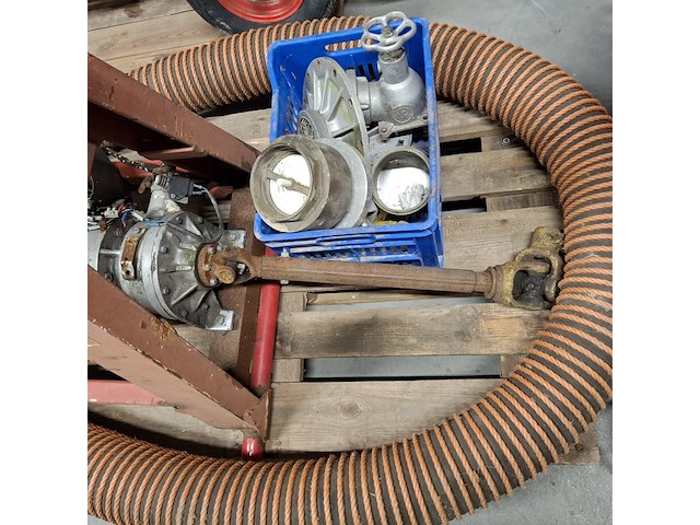 Waterpomp + diverse koppelstukken - afbeelding 17 van  17