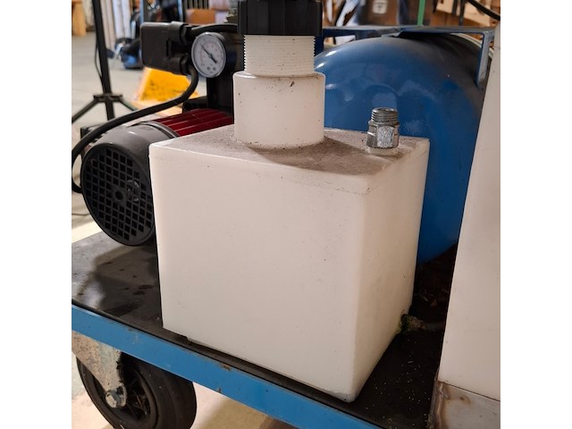 Waterpomp en watertank op transportkar., o.a. leader, o.a. inoxplus 240 - afbeelding 7 van  8
