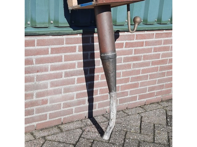 Waterpomp met zwengel - afbeelding 3 van  7