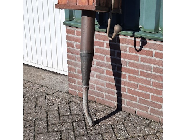 Waterpomp met zwengel - afbeelding 7 van  7